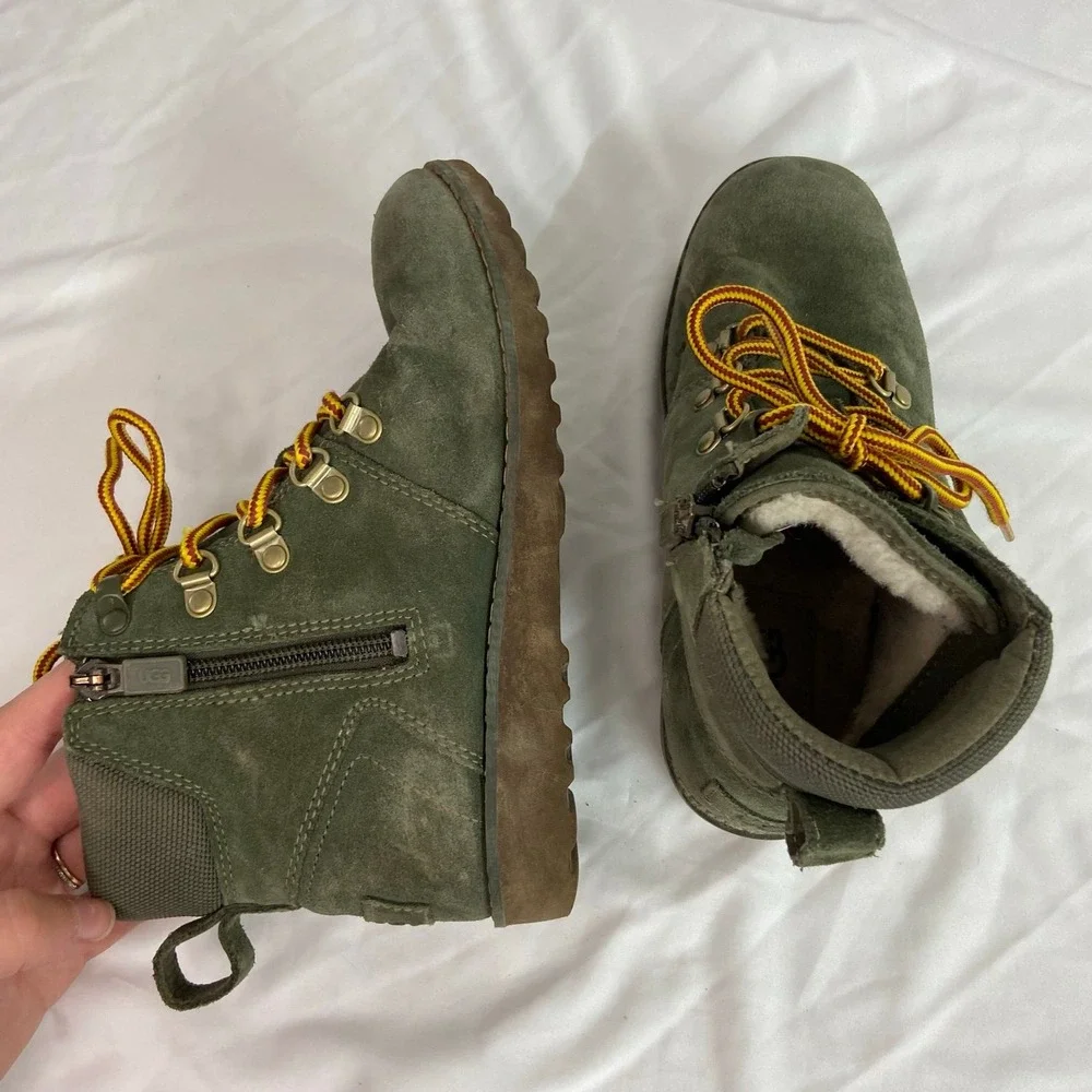 UGG youth girl's dark green insulated water resistant lace up‎ fur lined boots 2